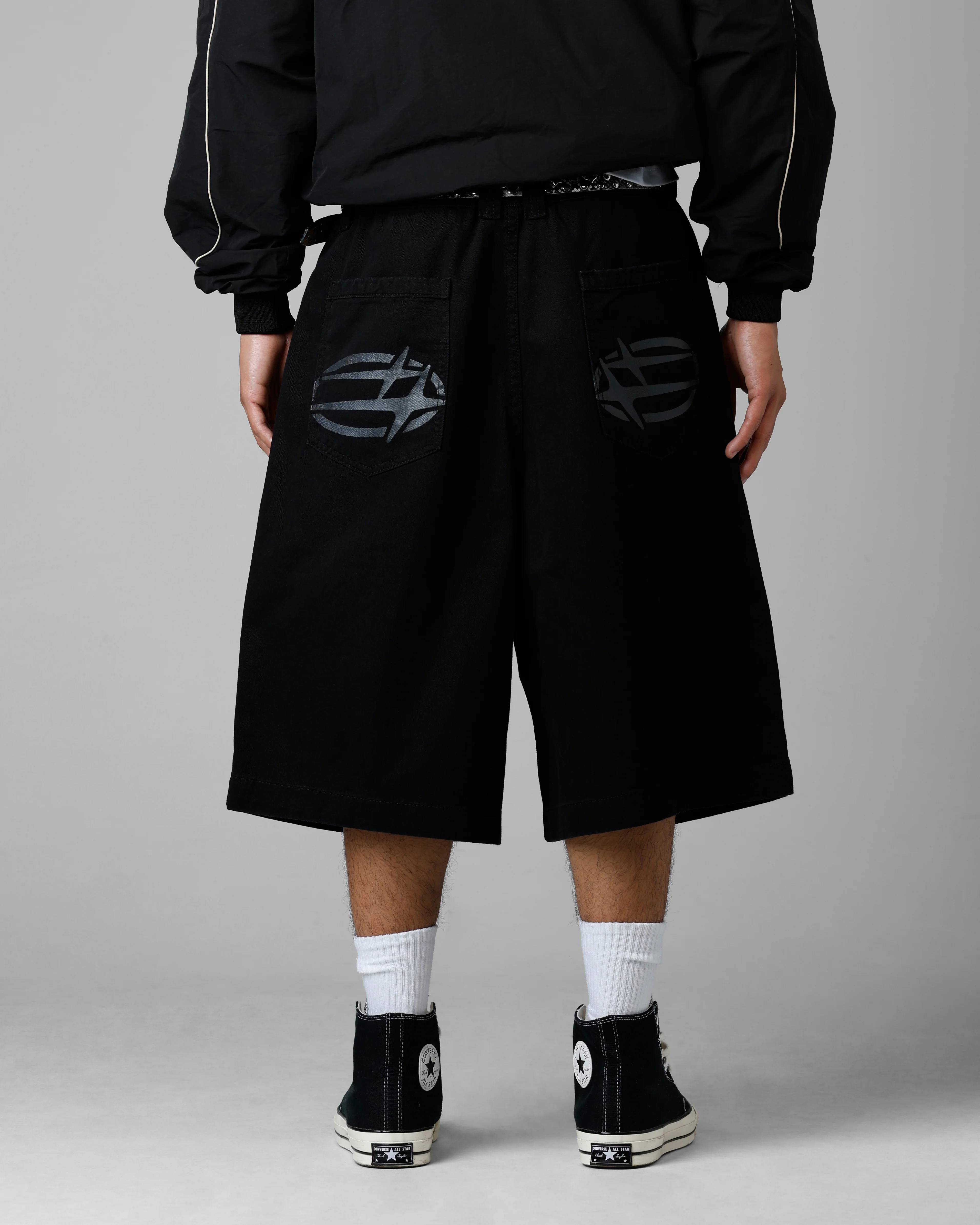 3 Quarter Shorts Black - Image 5