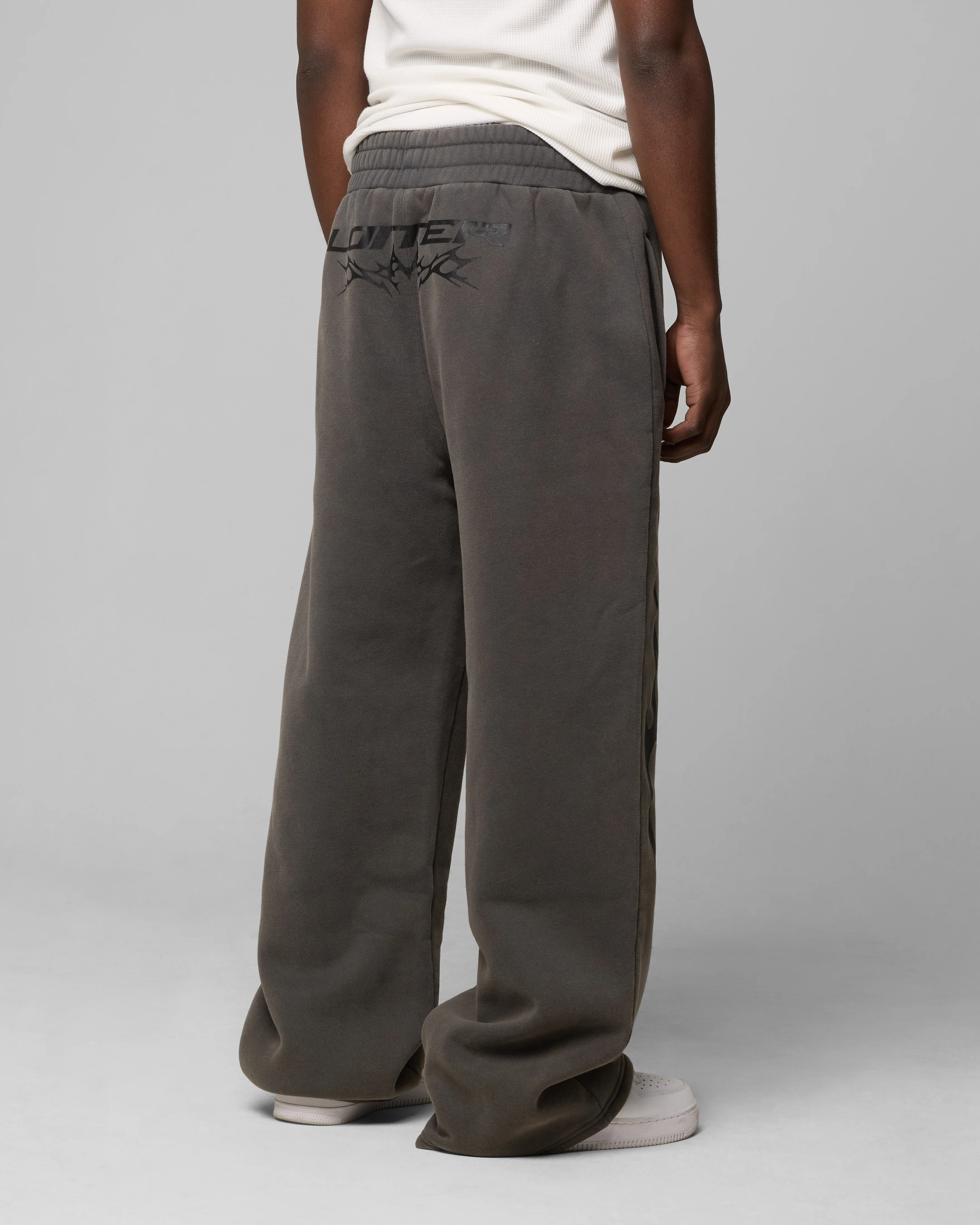 Loiter Cyber Sweat Pants Charcoal - Image 5