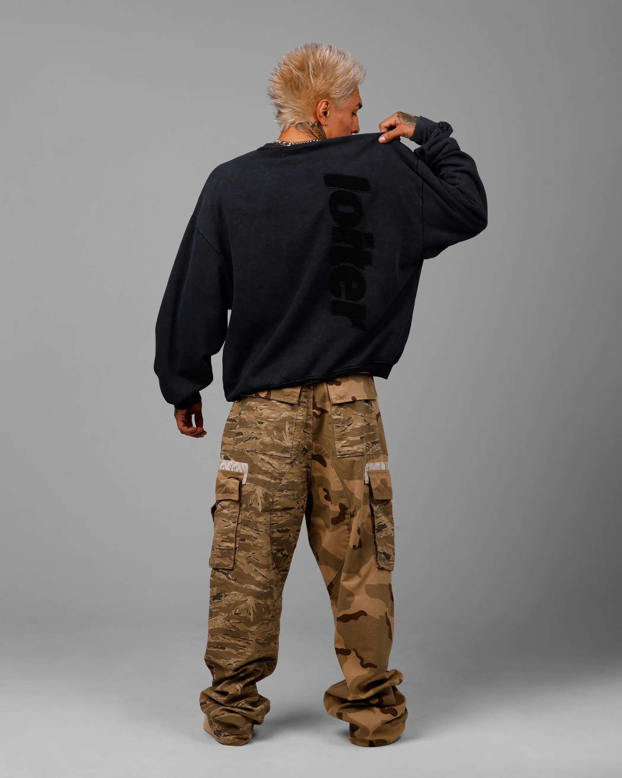 Freeway Crewneck Washed Black - Image 6