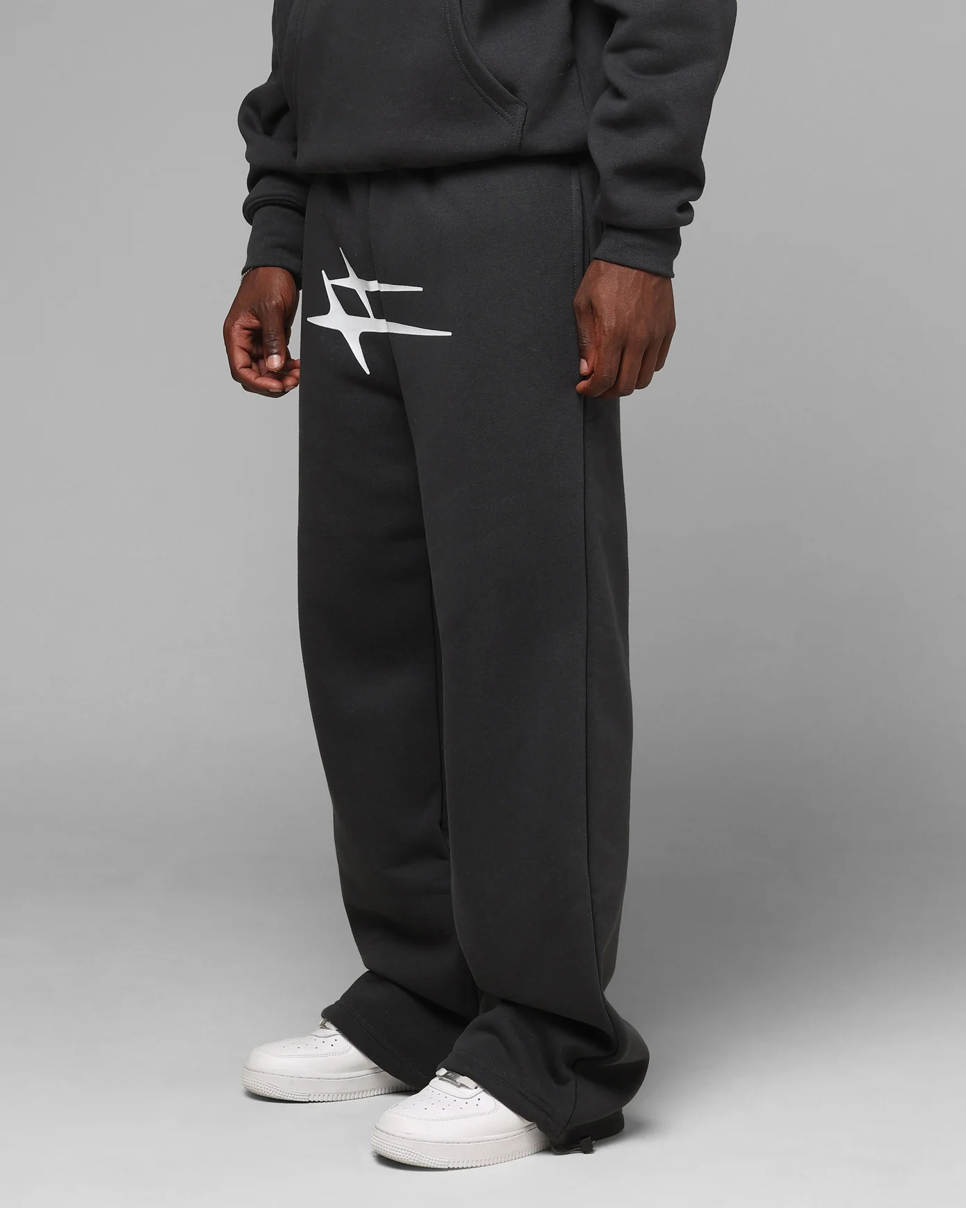 Hybrid Sweatpants Charcoal - Image 6