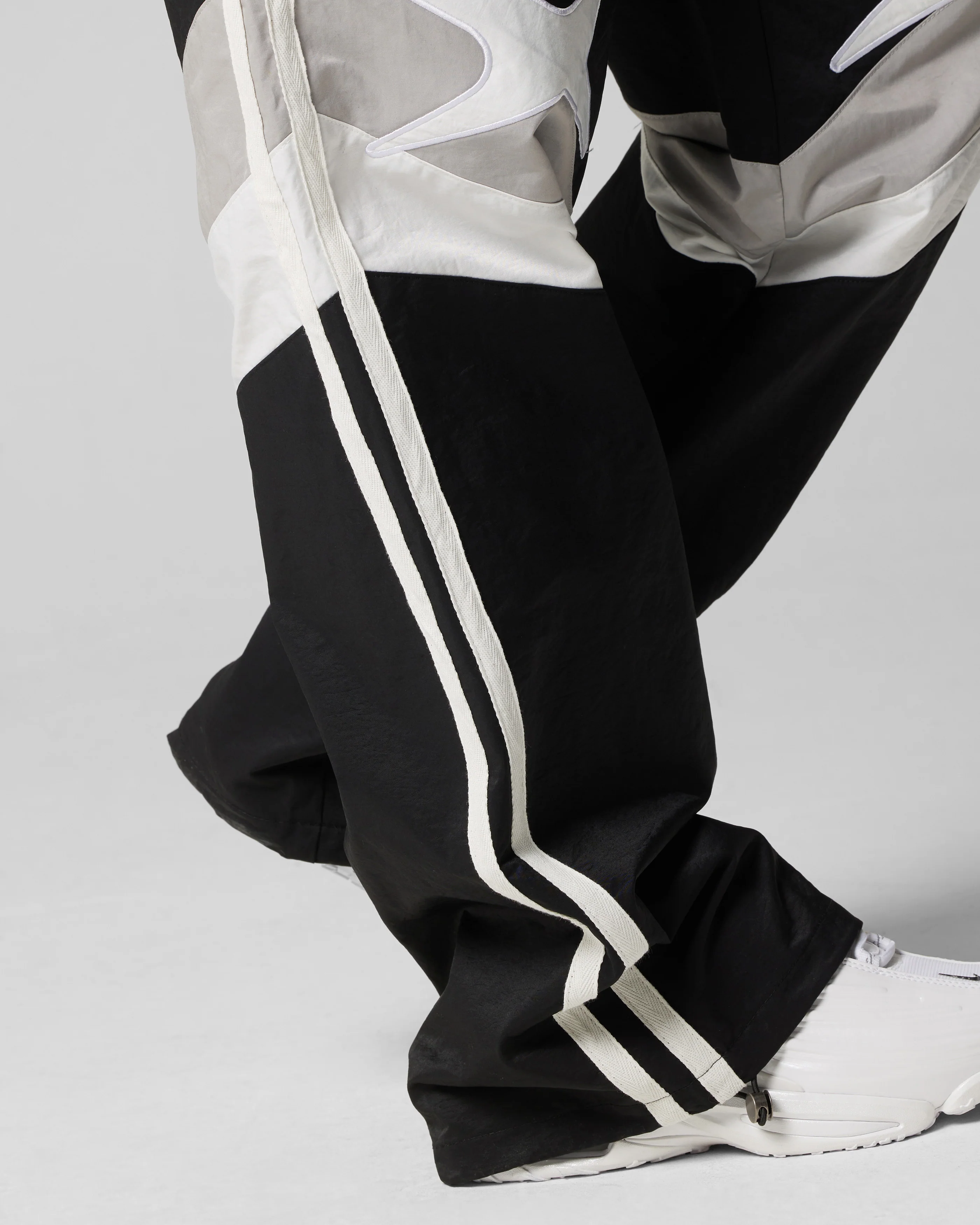 Loiter Hybrid Trackpants Black/Grey - Image 4