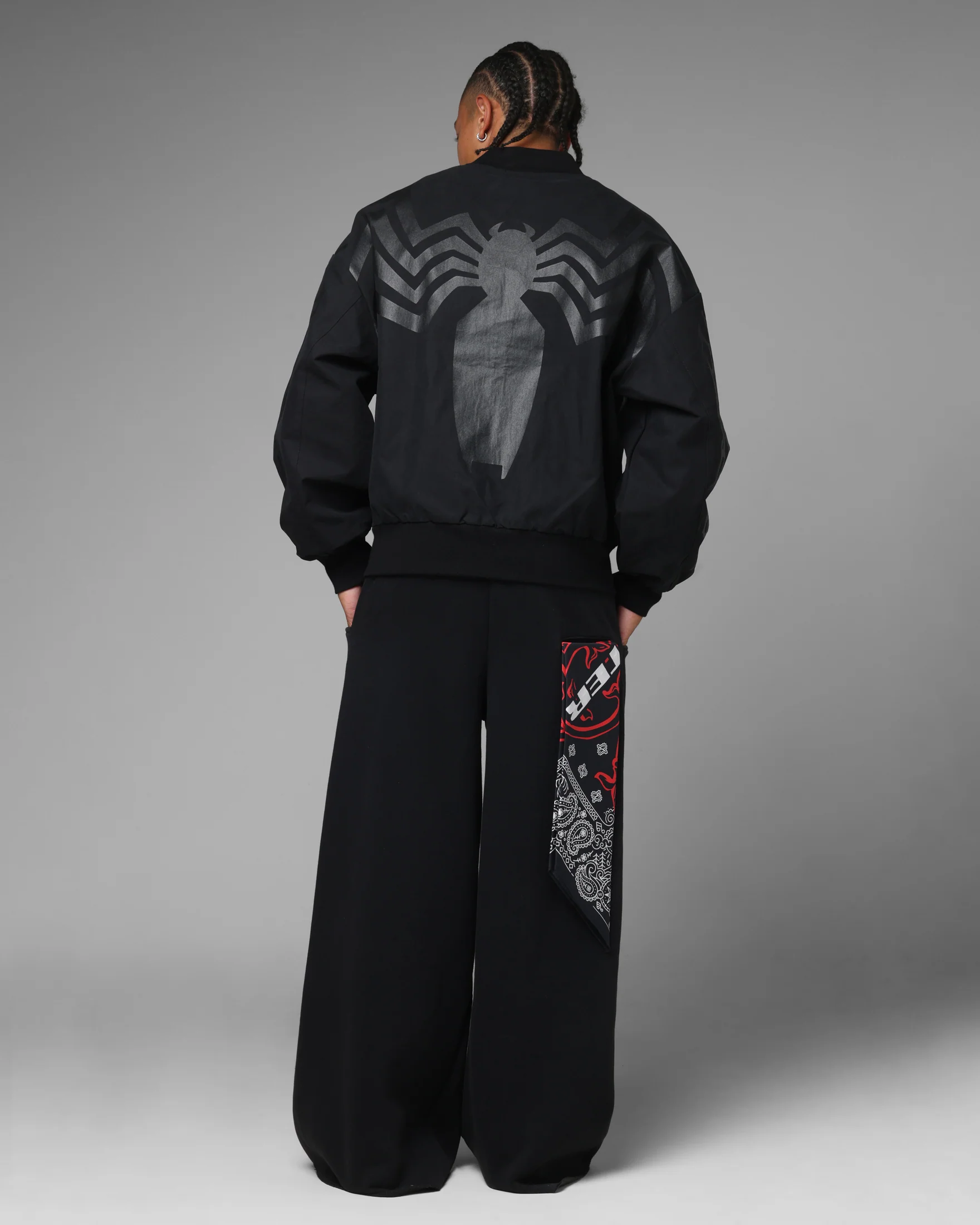 Loiter Marvel Symbiote Jacket Black - Image 4
