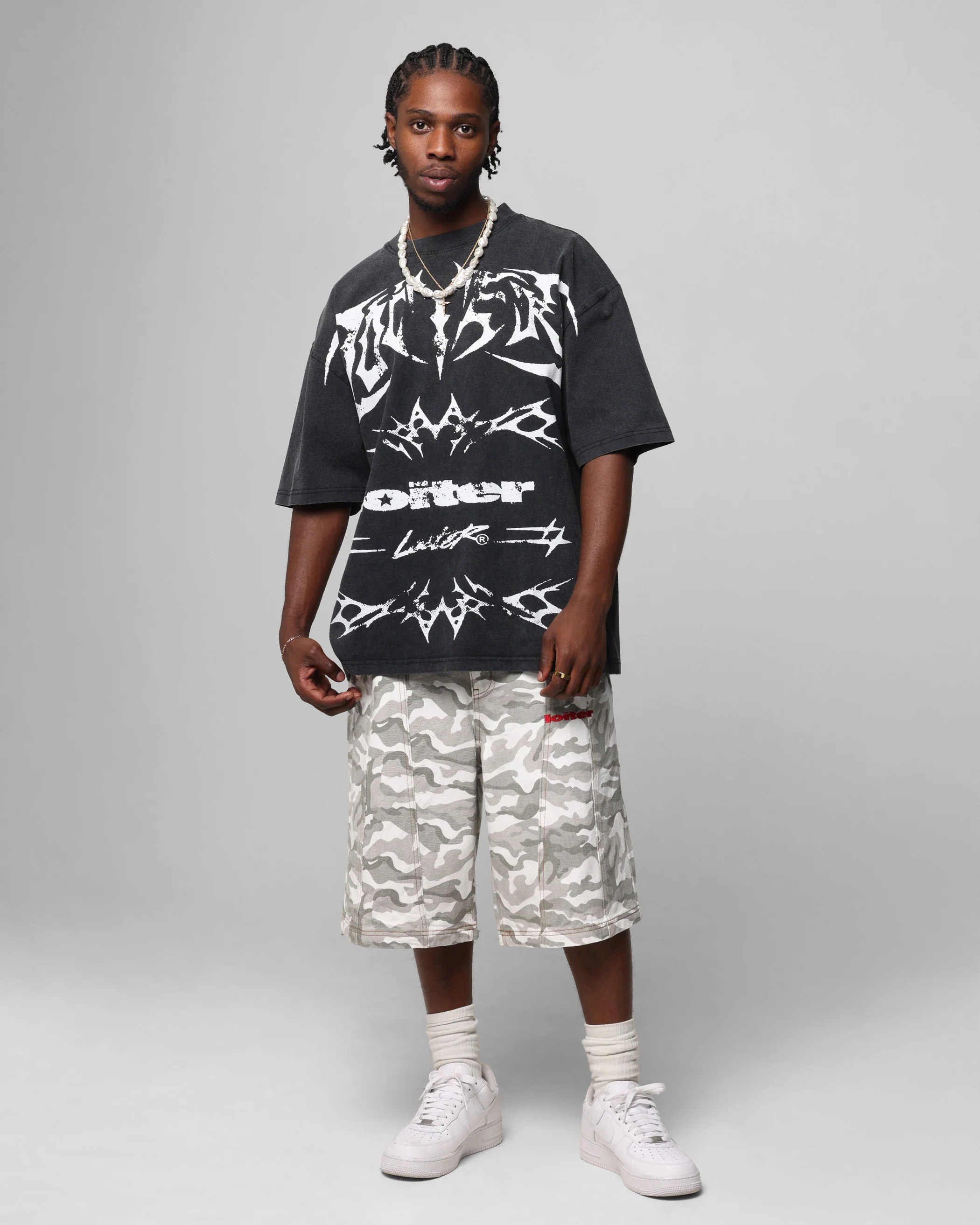 Loiter Metal Stacked Vintage T-Shirt Vintage Black - Image 3