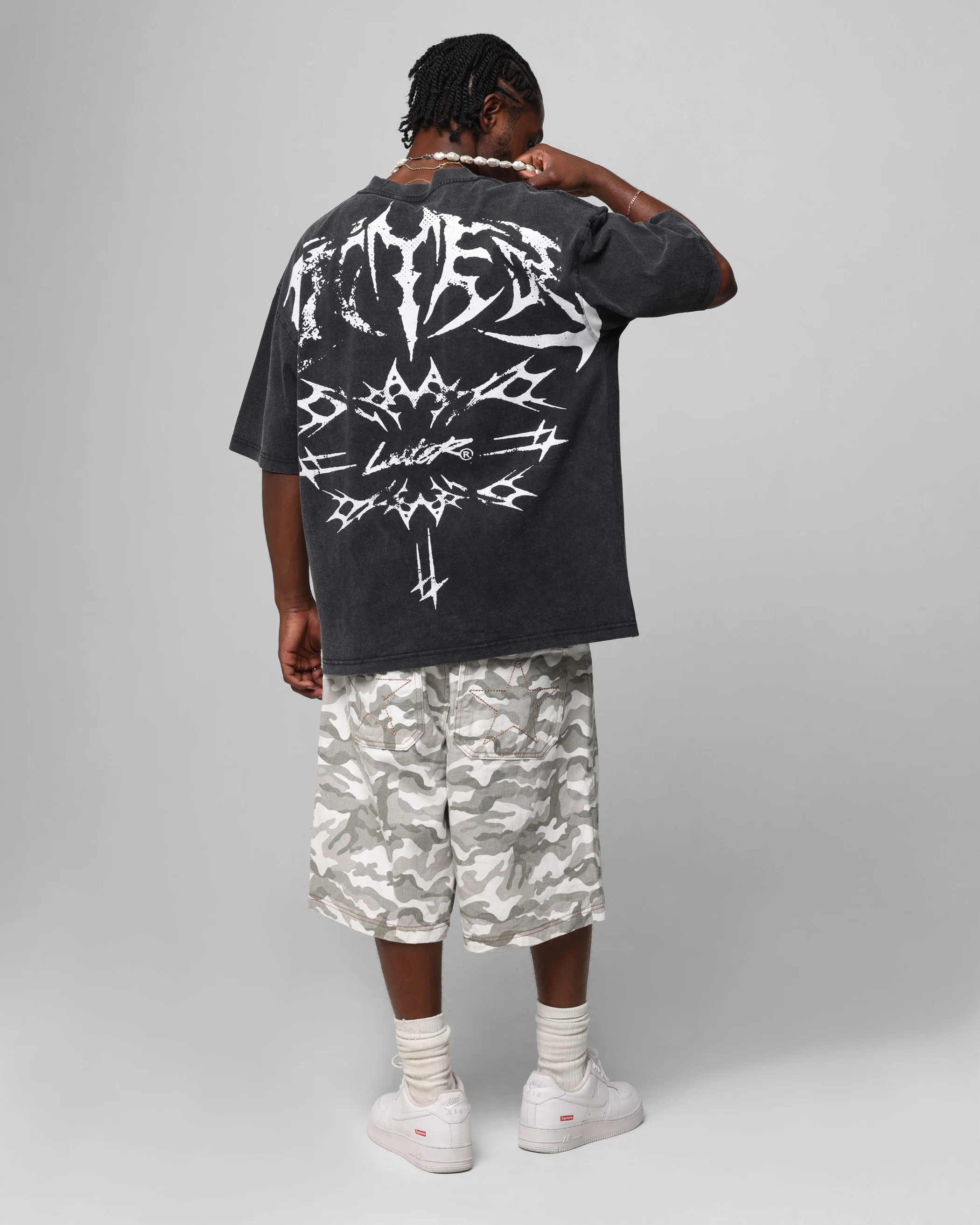Loiter Metal Stacked Vintage T-Shirt Vintage Black - Image 4