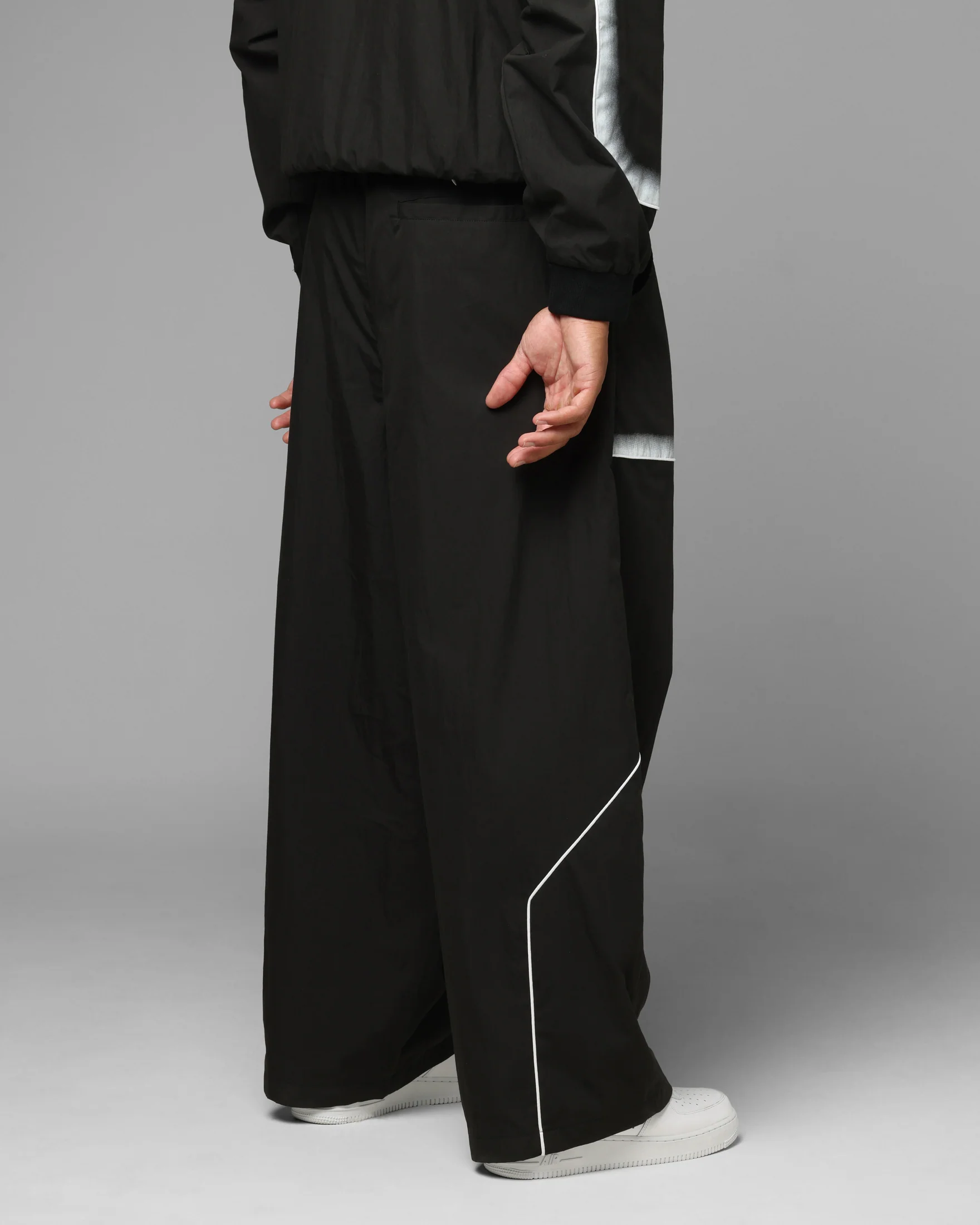 Loiter Spray Day Trackpants Black - Image 6
