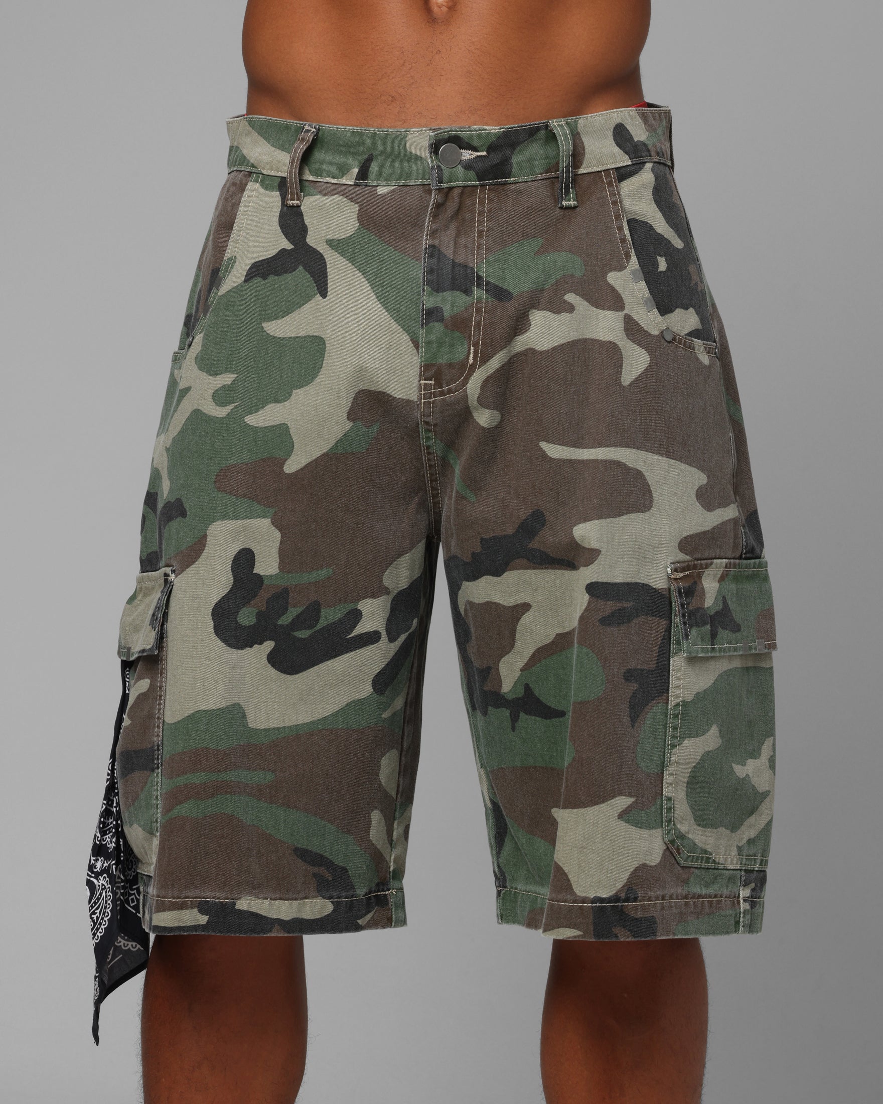 Loiter Star Born Cargo Shorts Camo - Image 7