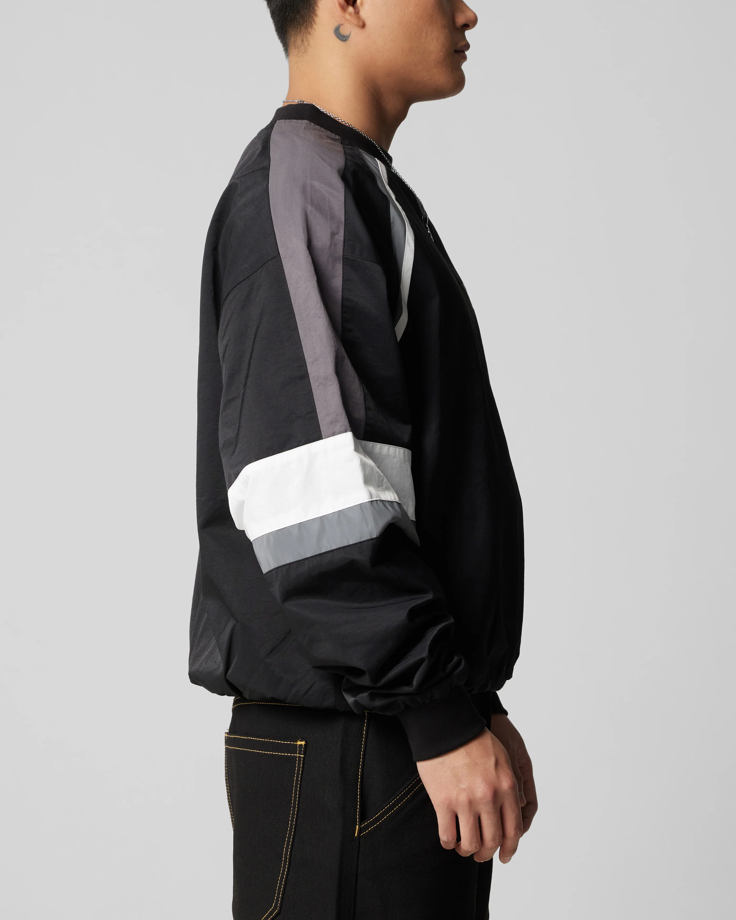 Studio Athletic Crewneck Black - Image 3