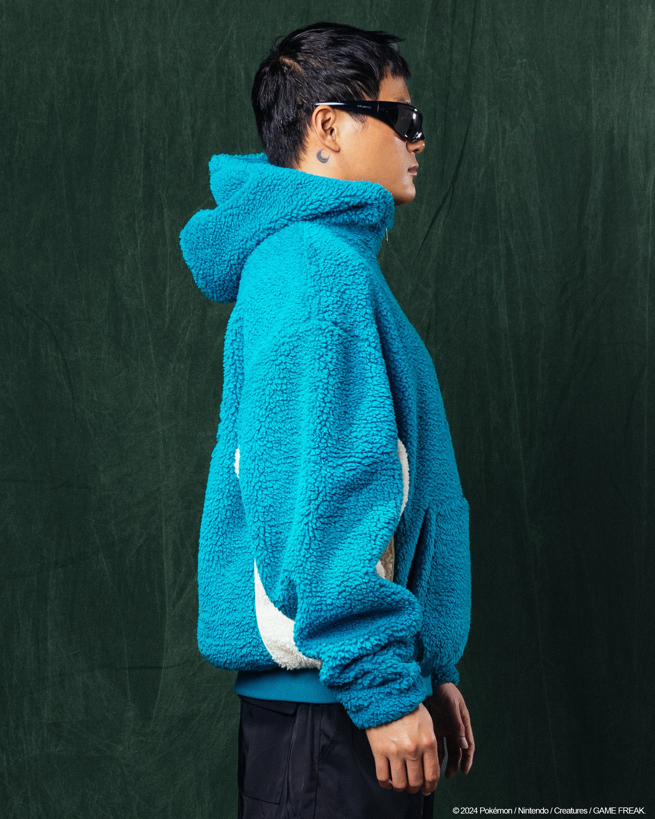 Pokémon By Loiter Snorlax Sherpa Hoodie Green/Off White - Image 6